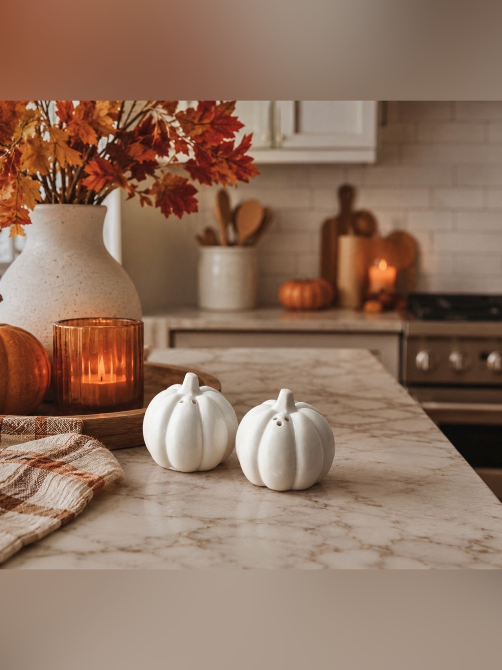 Talking Tables White Ceramic Pumpkin Salt and Pepper Shakers Decor Brand New
